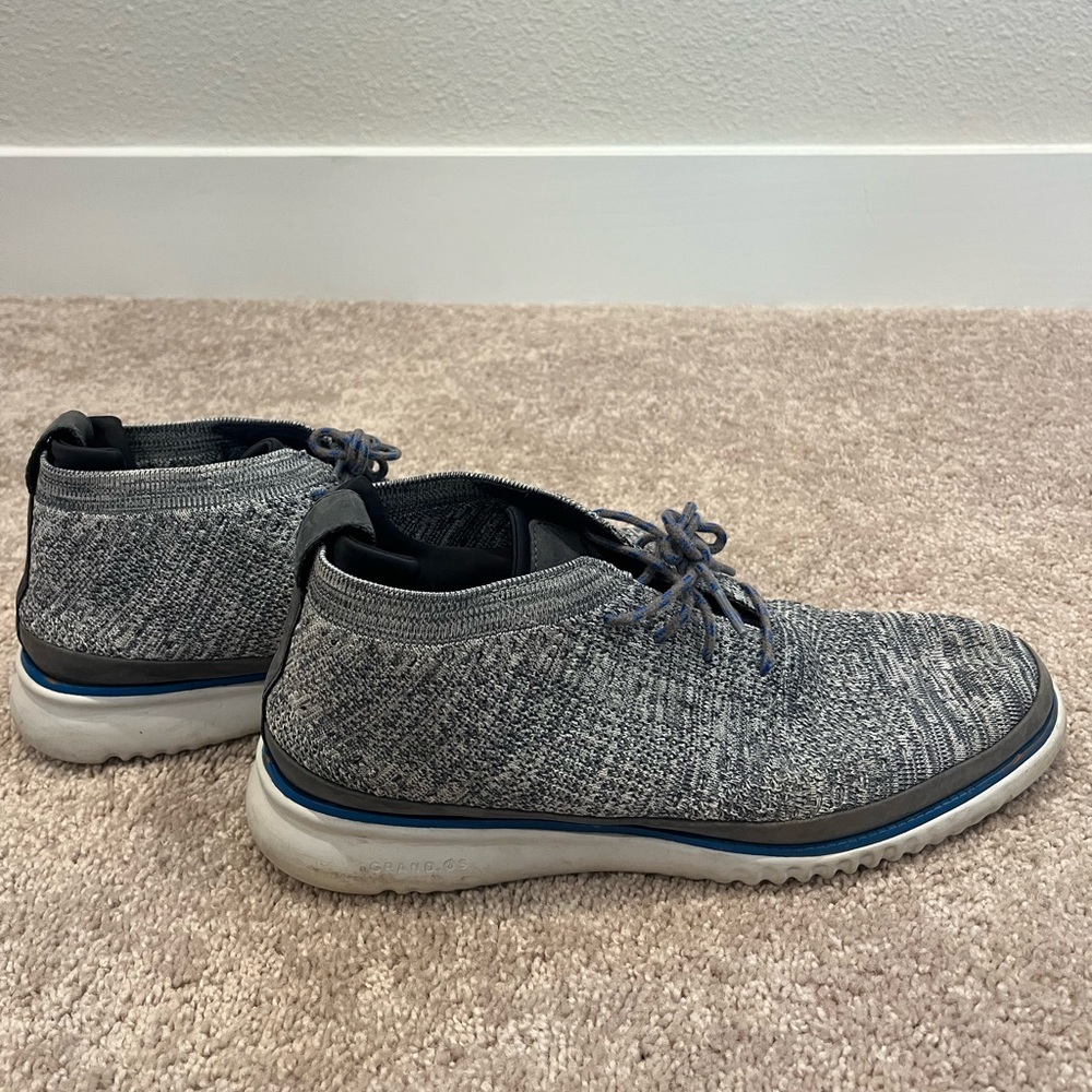 Cole Haan Cloud 2 Zerogrand Grey Lace Up
Low Top Chukka
